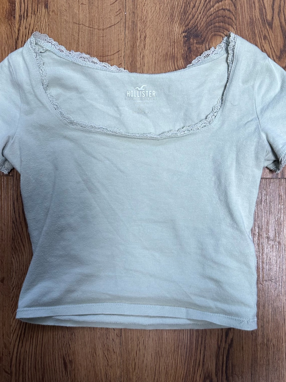 Hollister Sage Green Lace Trim Baby Tee - Picture 4 of 7
